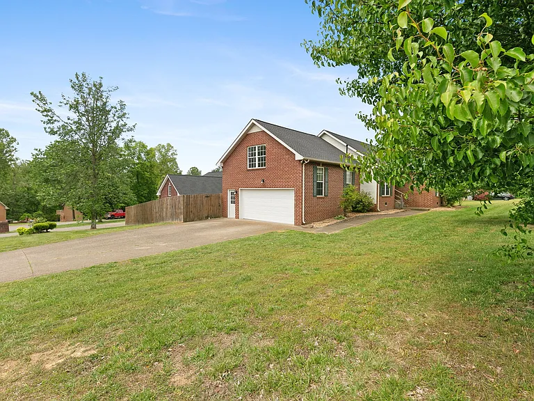 8001 Anna Ct — Photo 35