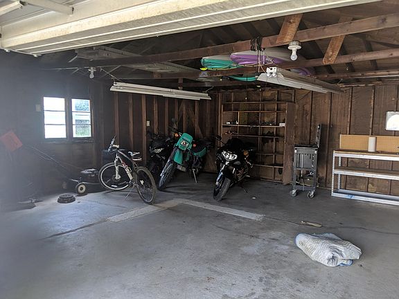 3rd image of 4436 Ziegler St