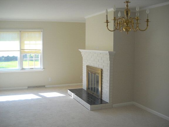 3rd image of 45 Salisbury St