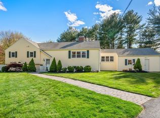 13 Pinecrest Rd, Andover, MA 01810