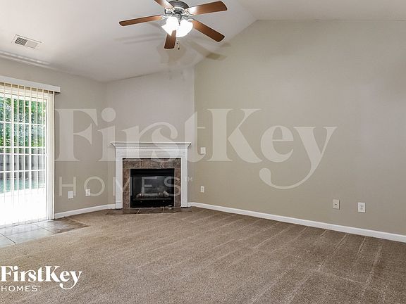 3rd image of 3922 Bluestem Dr