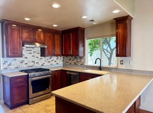 909 Saint Ann Dr, Paso Robles, CA 93446