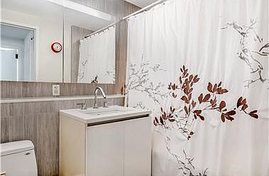 5th image of 50 Franklin St APT 5E