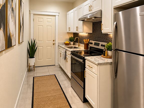4th image of 1465 S Gordon St SW #2