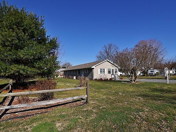 2nd image of 17176 Brohawn Ave