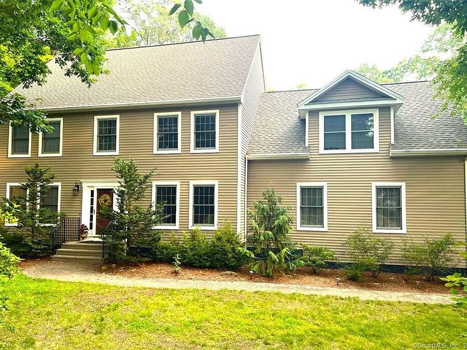 1st image of 3 Holly Lane