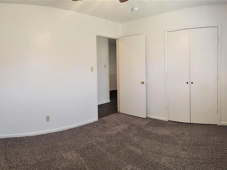 617 Race St #4 — Photo 8