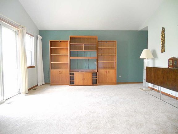 4th image of 20829 W Periwinkle Ct