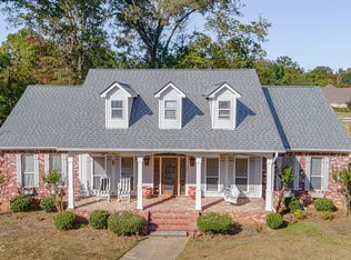 360 Saint Augustine Dr, Madison, MS 39110