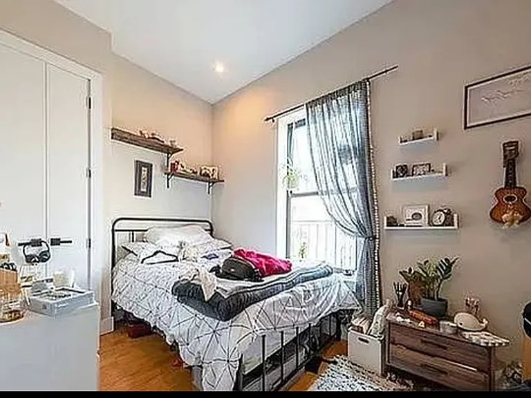 295 Bainbridge St #3B — Photo 5