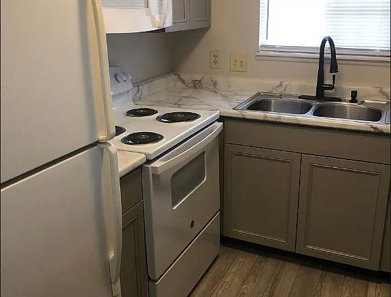5th image of 3248 Lupine Dr