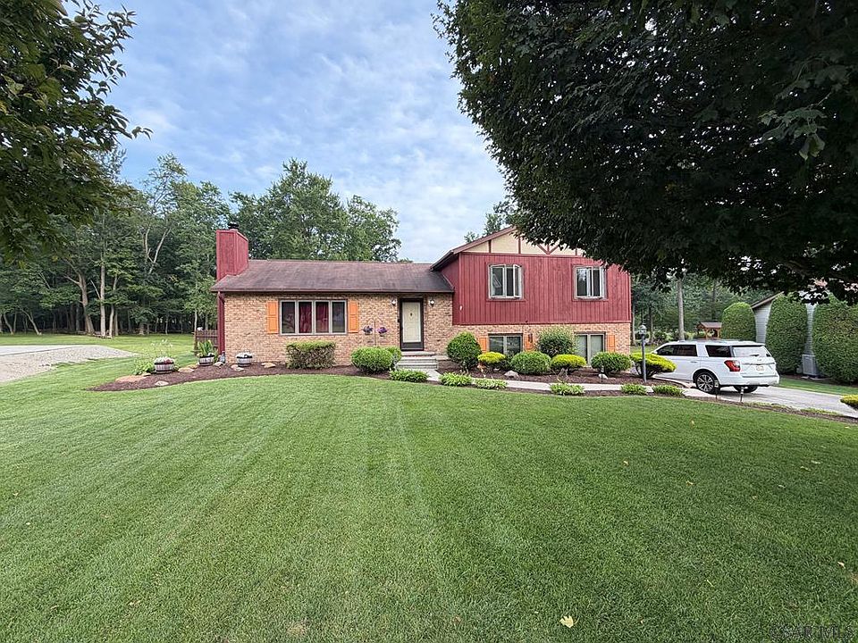 1st image of 138 Berkey Dr