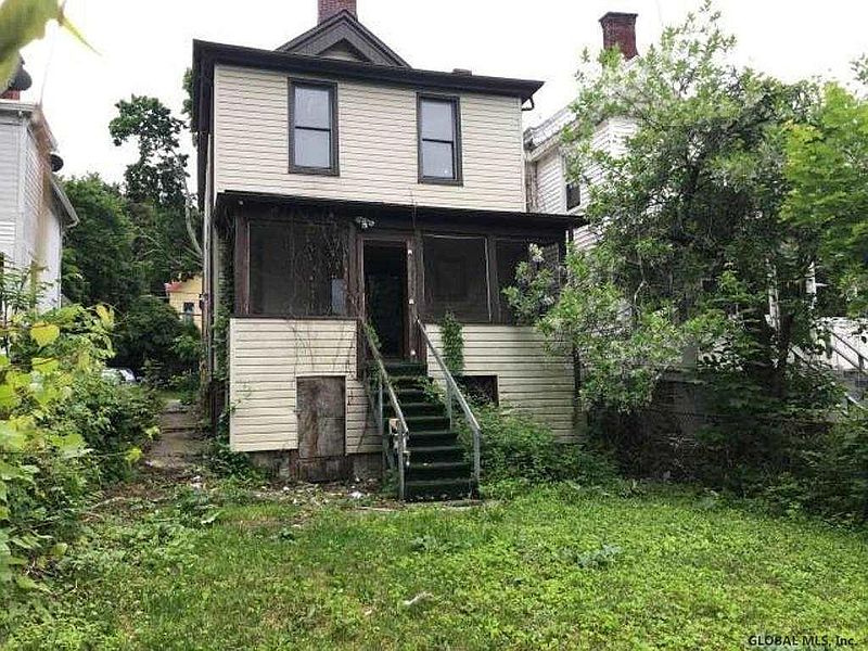 3rd image of 150 MONTGOMERY Street