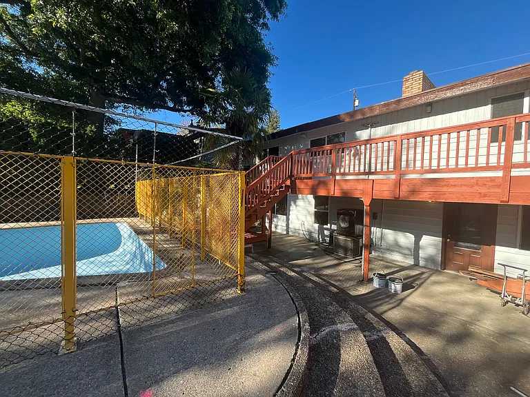 19301 2nd Ave S — Photo 21