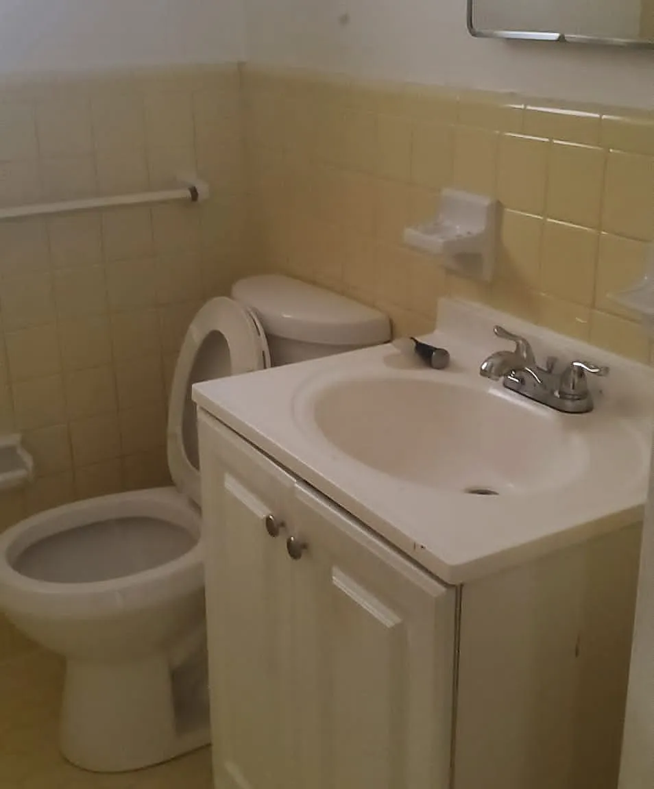 1 bed, 750 sqft, $1,150 — Photo 2