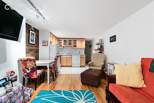 Rented by Compass | media 14