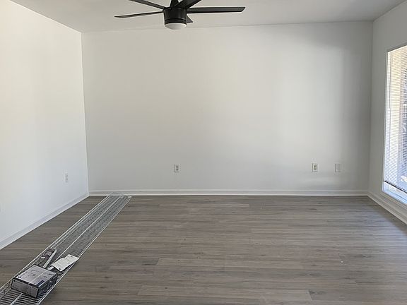5th image of 1000 Vine St APT 101