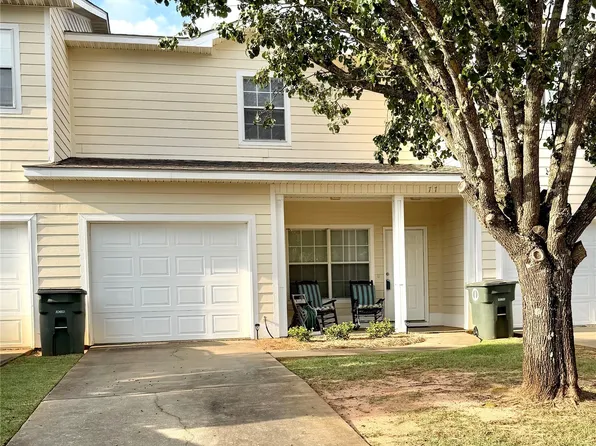 77 Courtyard Way, Enterprise, AL 36330