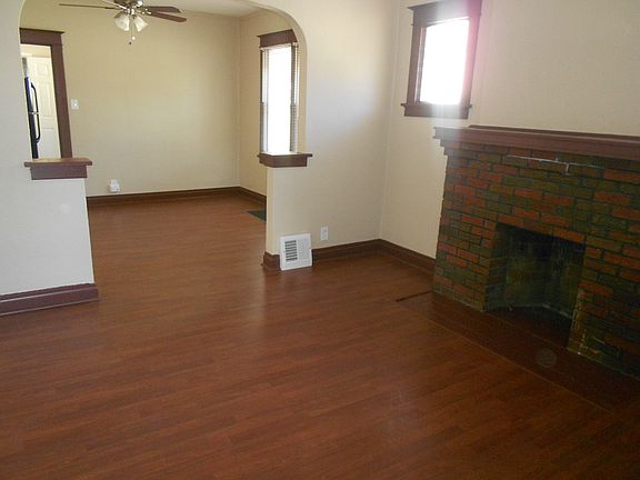 3rd image of 2219 Wolter Ave