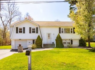 4 Clearview Dr, Milford, MA 01757