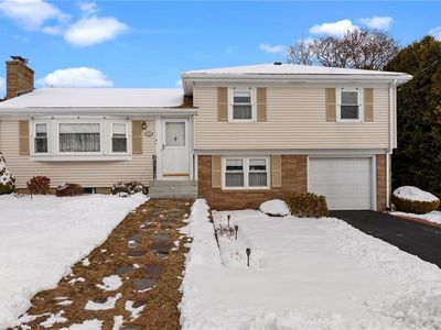 108 Howland Ave, East Providence, RI, 02914