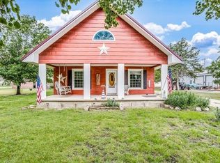 407 N Kansas Ave, Burrton, KS 67020