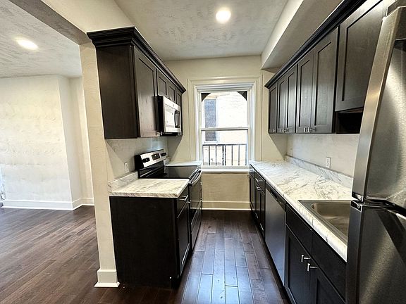 5th image of 362 S Negley Ave APT 3