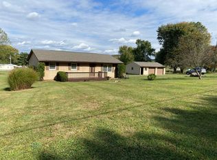 10453 Flint Ridge Rd SE, Newark, OH 43056