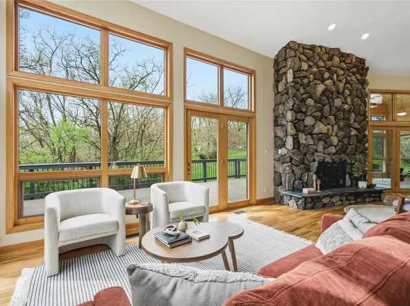 33210 Paterson Cir, Waukee, IA 50263