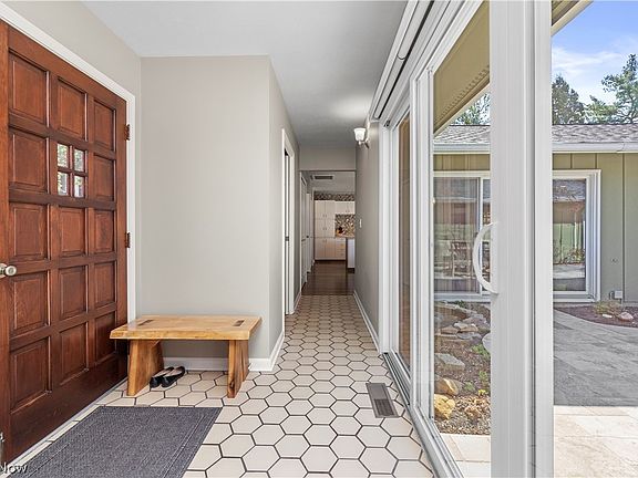 4th image of 709 Wyleswood Dr