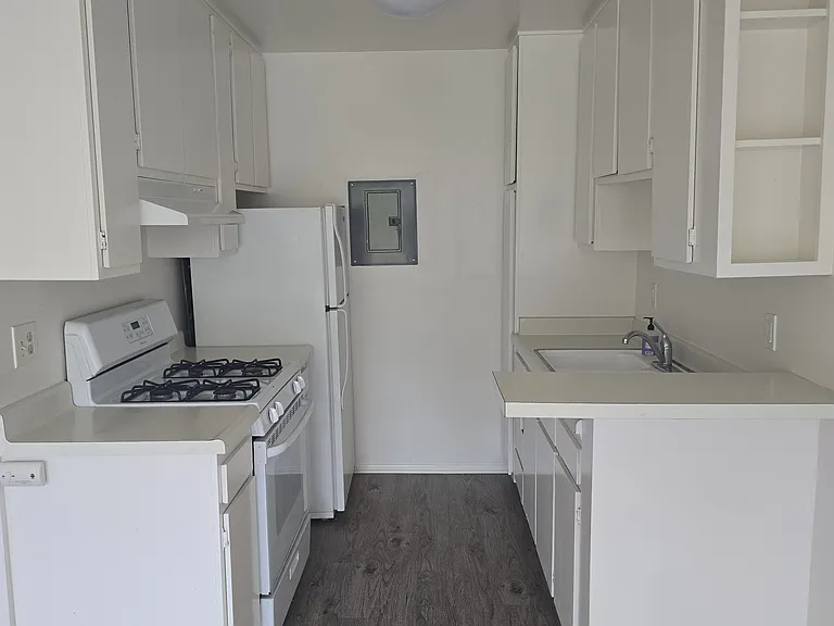57 N Ann St #301 — Photo 3