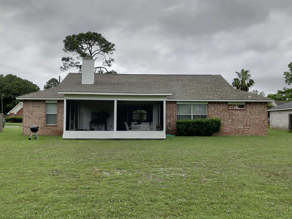 2nd image of 819 Linda Dr