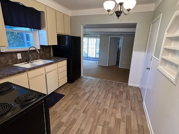 51224 Base St