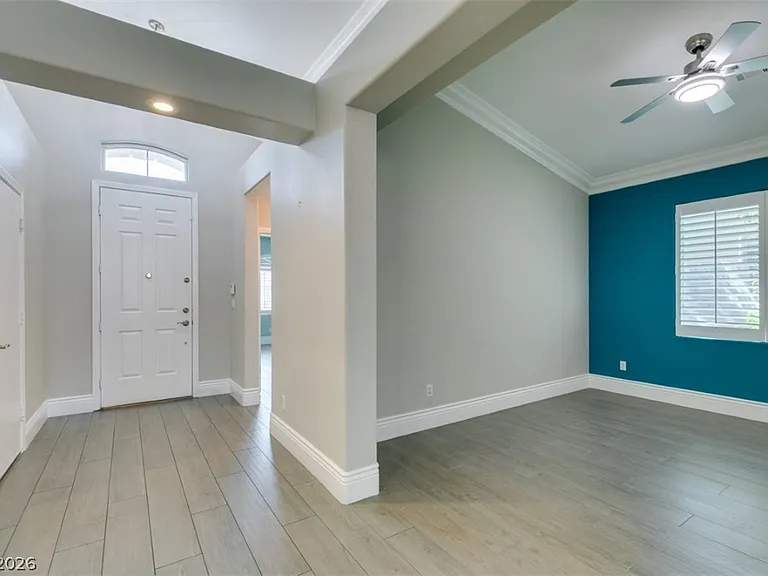 10002 Long Barrow Ct — Photo 6