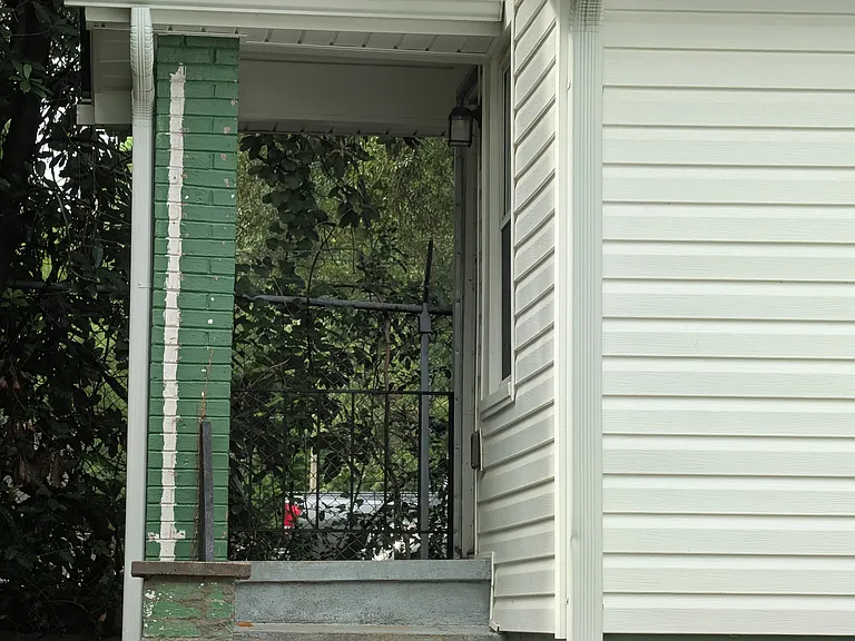 1620 Catawba St #B — Photo 12