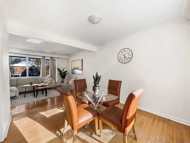 35 Caswell Dr — Photo 6