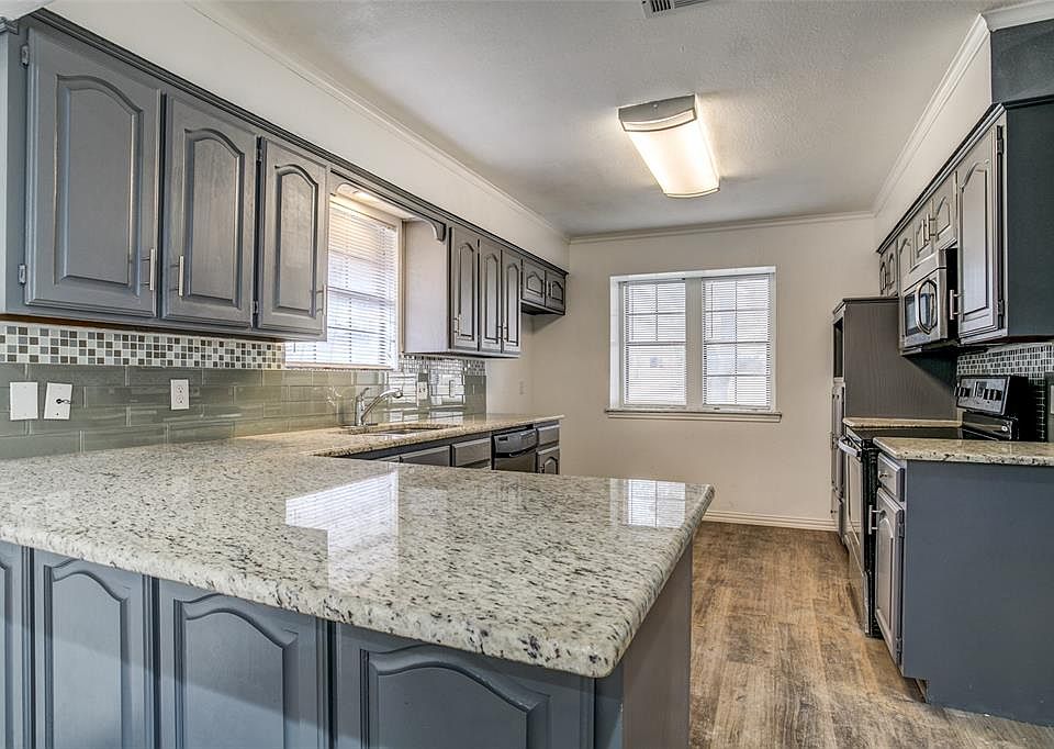 1st image of 2410 Ed Smith Ct