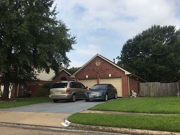 3rd image of 238 Wentworth Park Dr