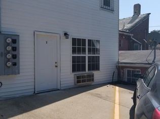 207 W Saint Louis St #1, Lebanon, IL 62254