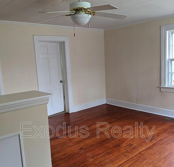312 Bracken St #A — Photo 3