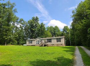 6410 Wheelers Spring Rd, Appomattox, VA 24522
