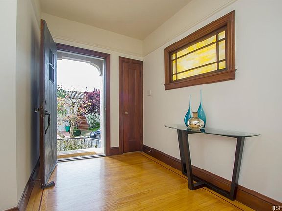 5th image of 907 Darien Way