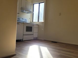 517 Welsh Rd #D10, Huntingdon Valley, PA 19006