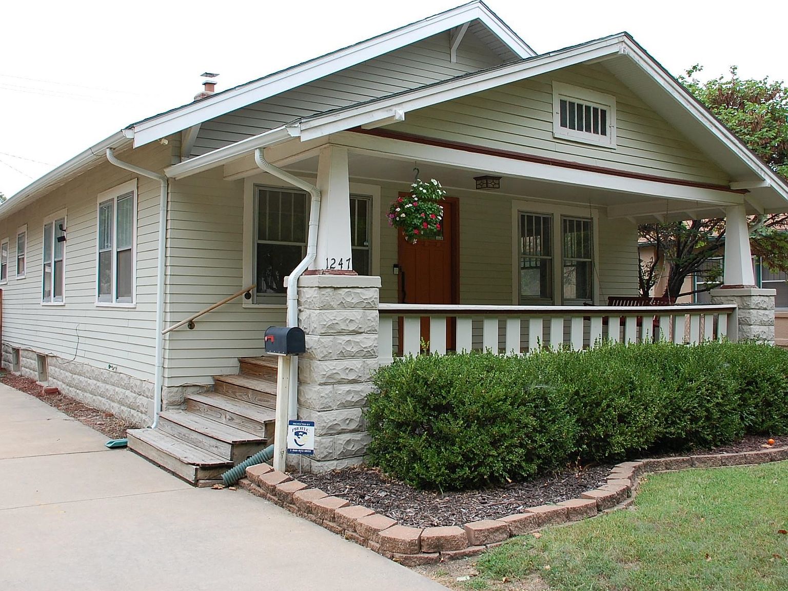 1247 N Coolidge Ave, Wichita, KS 67203 | Zillow