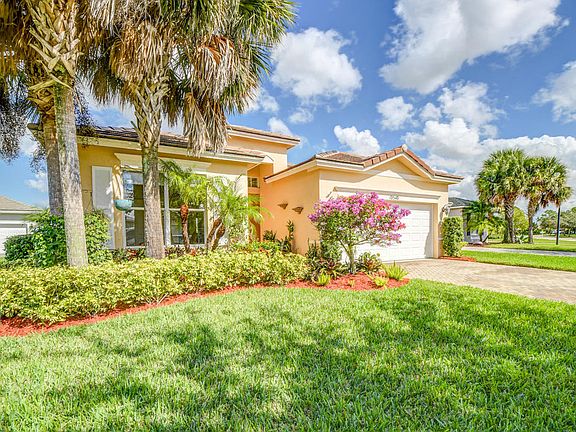 2nd image of 10540 SW Southgate Ct