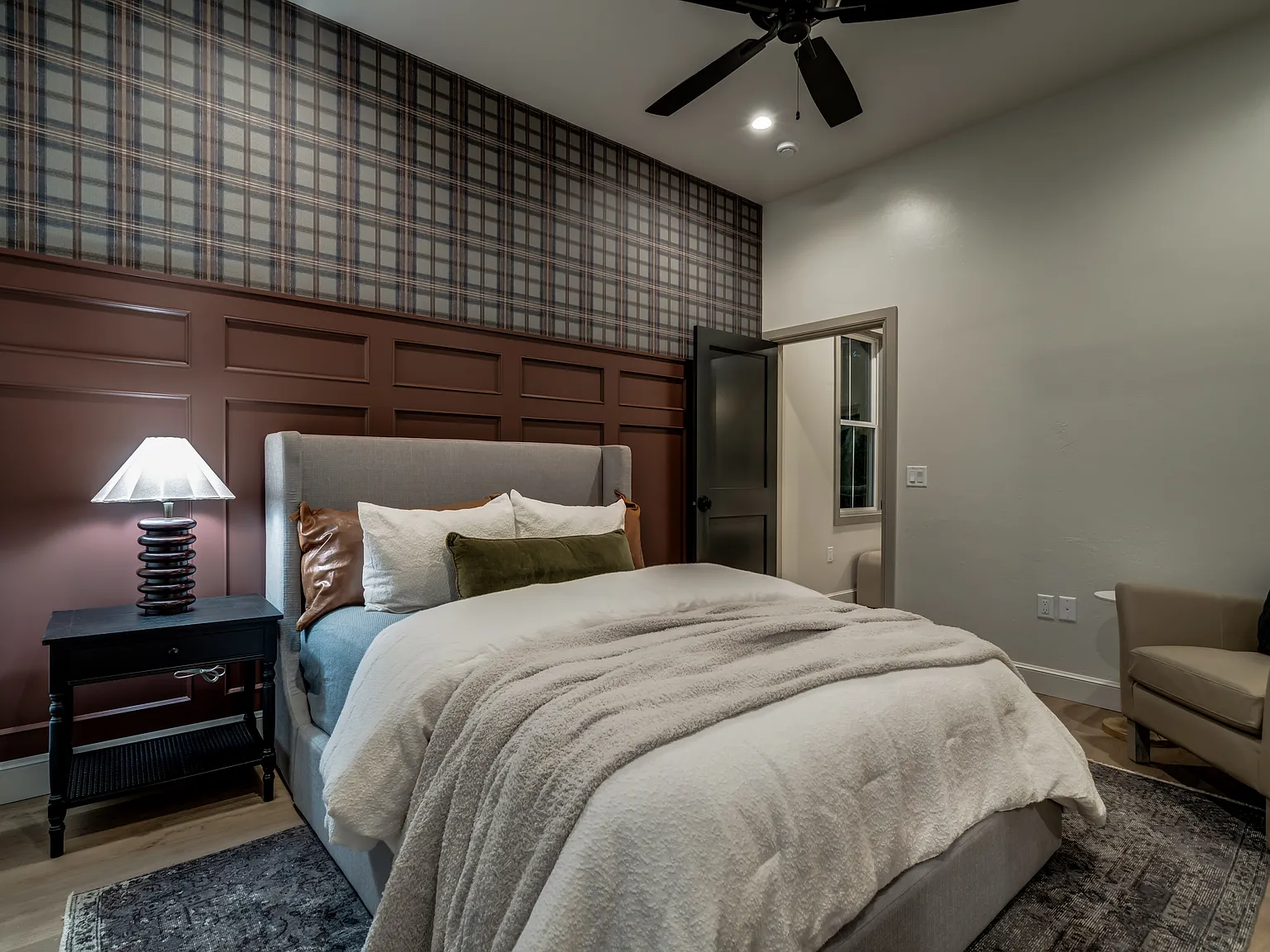 2 bed, 1150 sqft, $2,500 — Photo 3