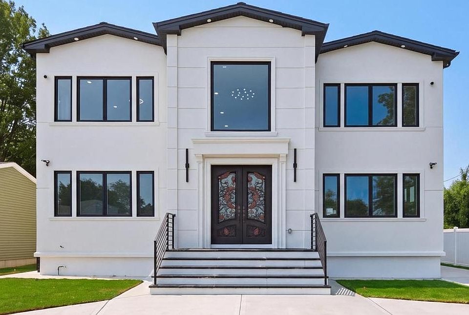 1st image of 387 Sherbourne Road