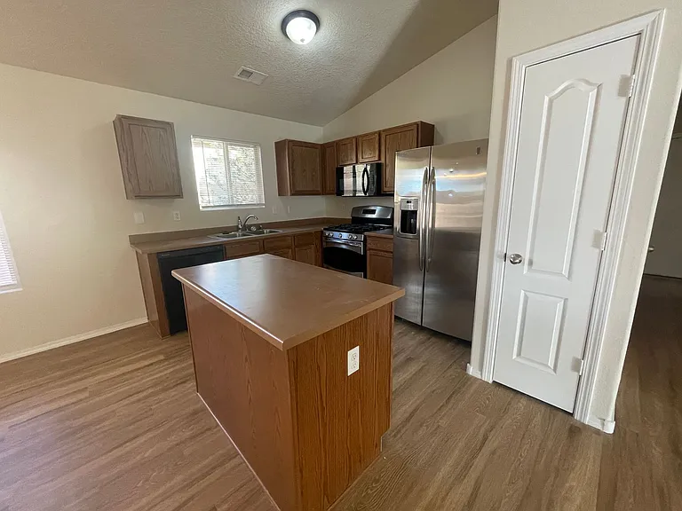 861 Desert Senna Ave SW — Photo 10