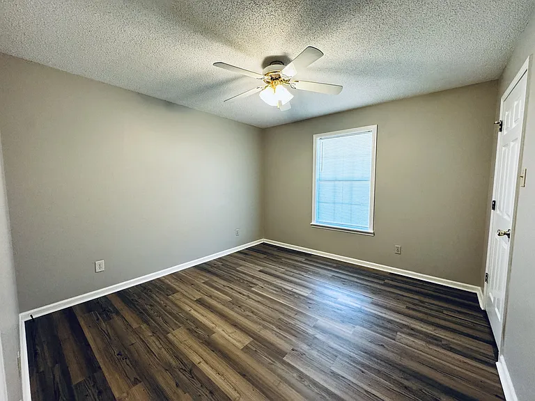 26 Alexis Dr — Photo 16