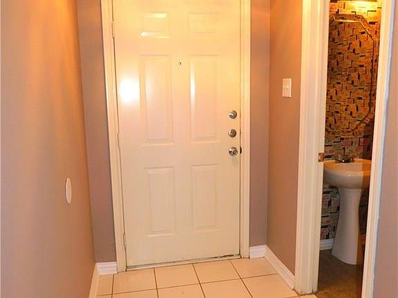4th image of 1370 Mimosa Ln